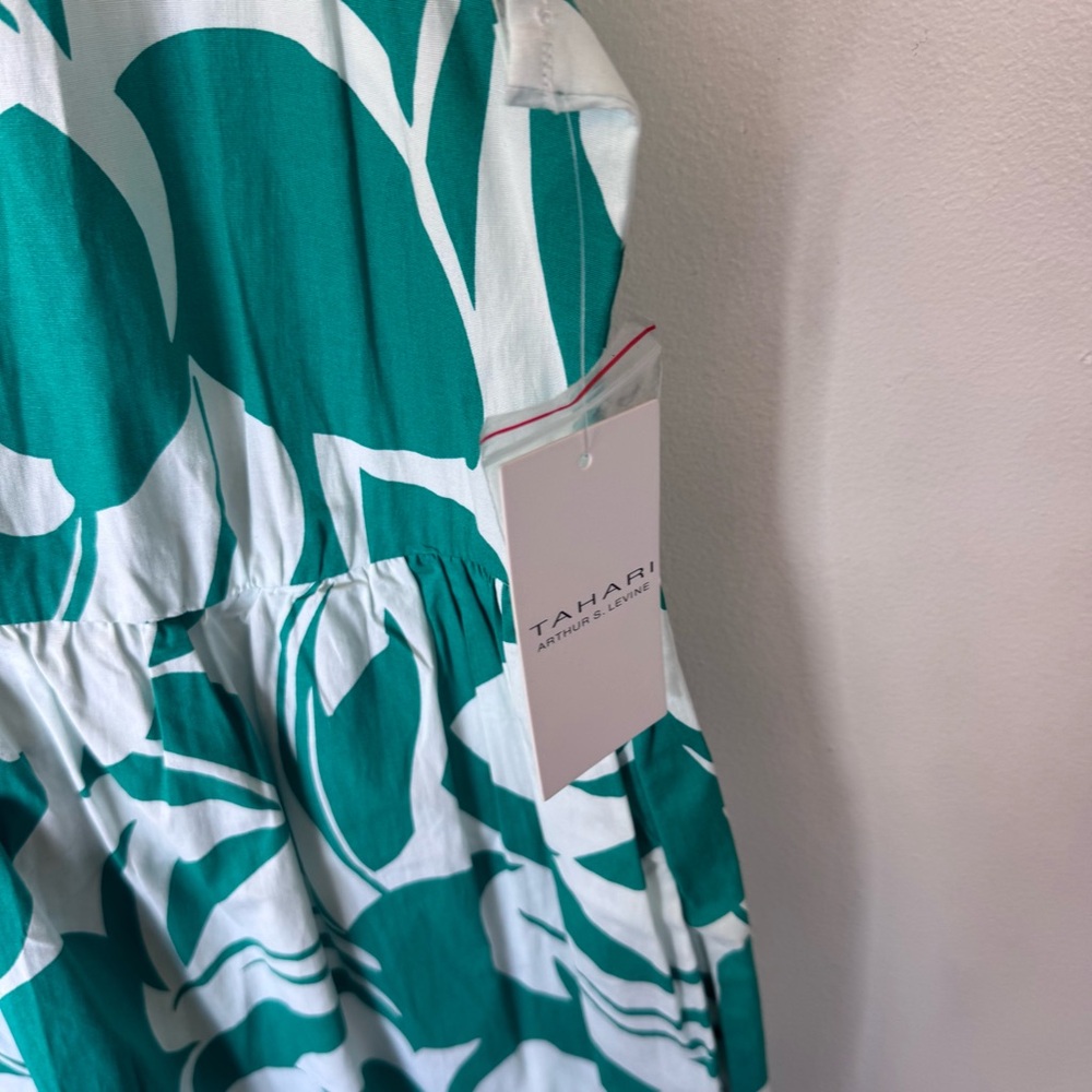 Tahari Arthur S. Levine Green and White Floral Maxi Dress size small NEW! - Picture 5 of 11